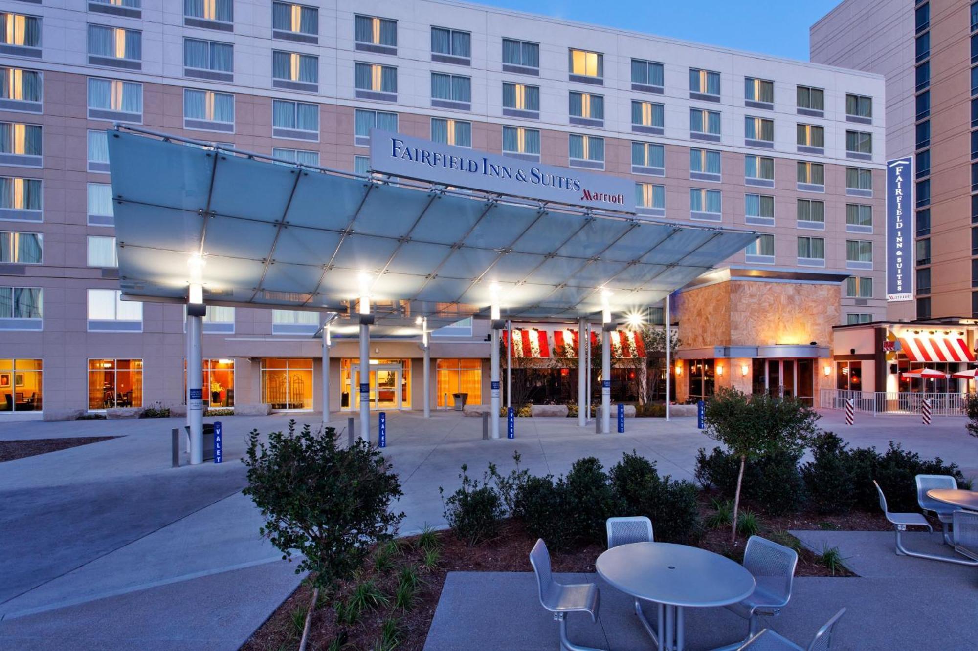Fairfield Inn Suites Indianapolis Downtown Buitenkant foto