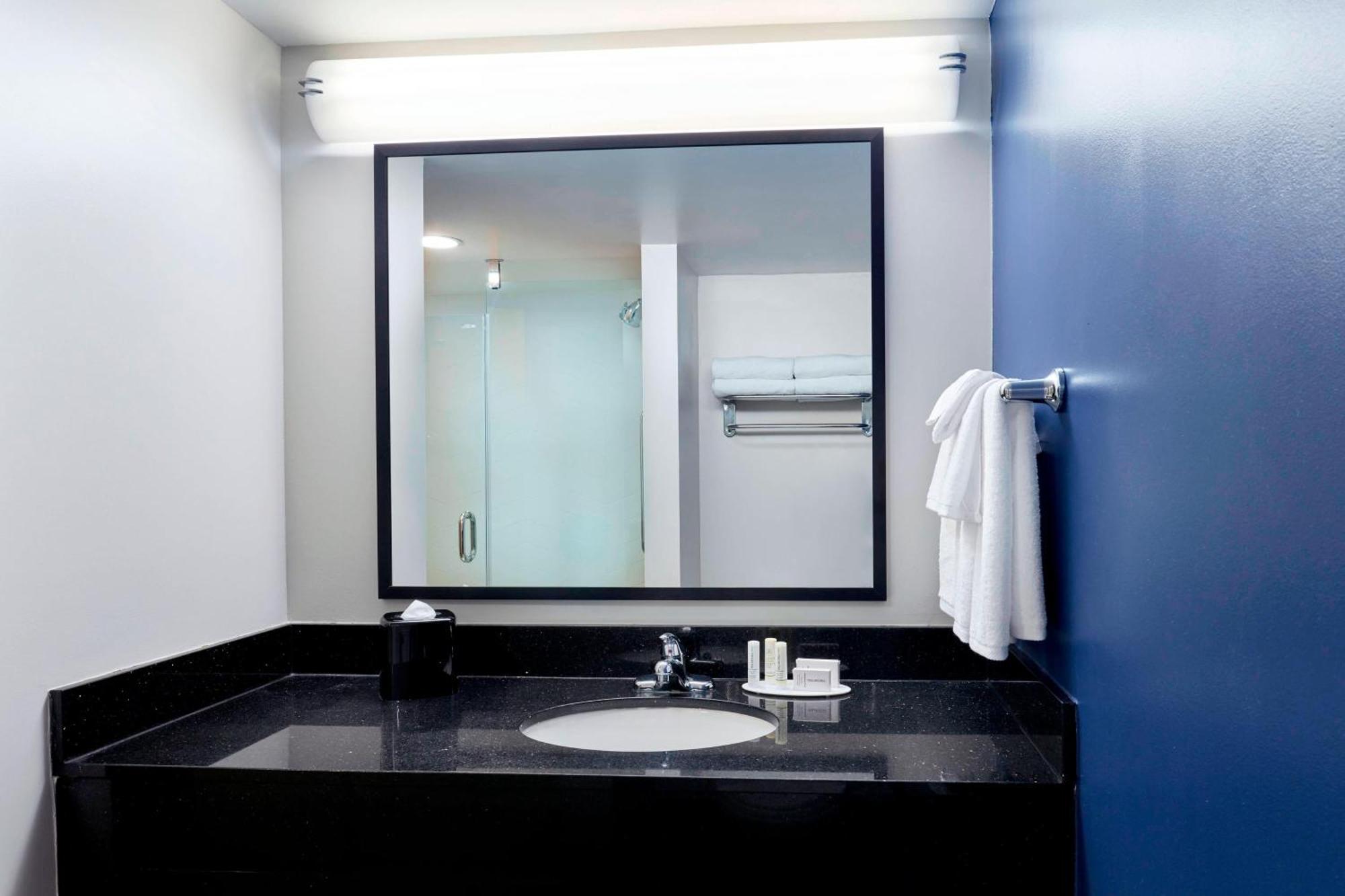 Fairfield Inn Suites Indianapolis Downtown Buitenkant foto